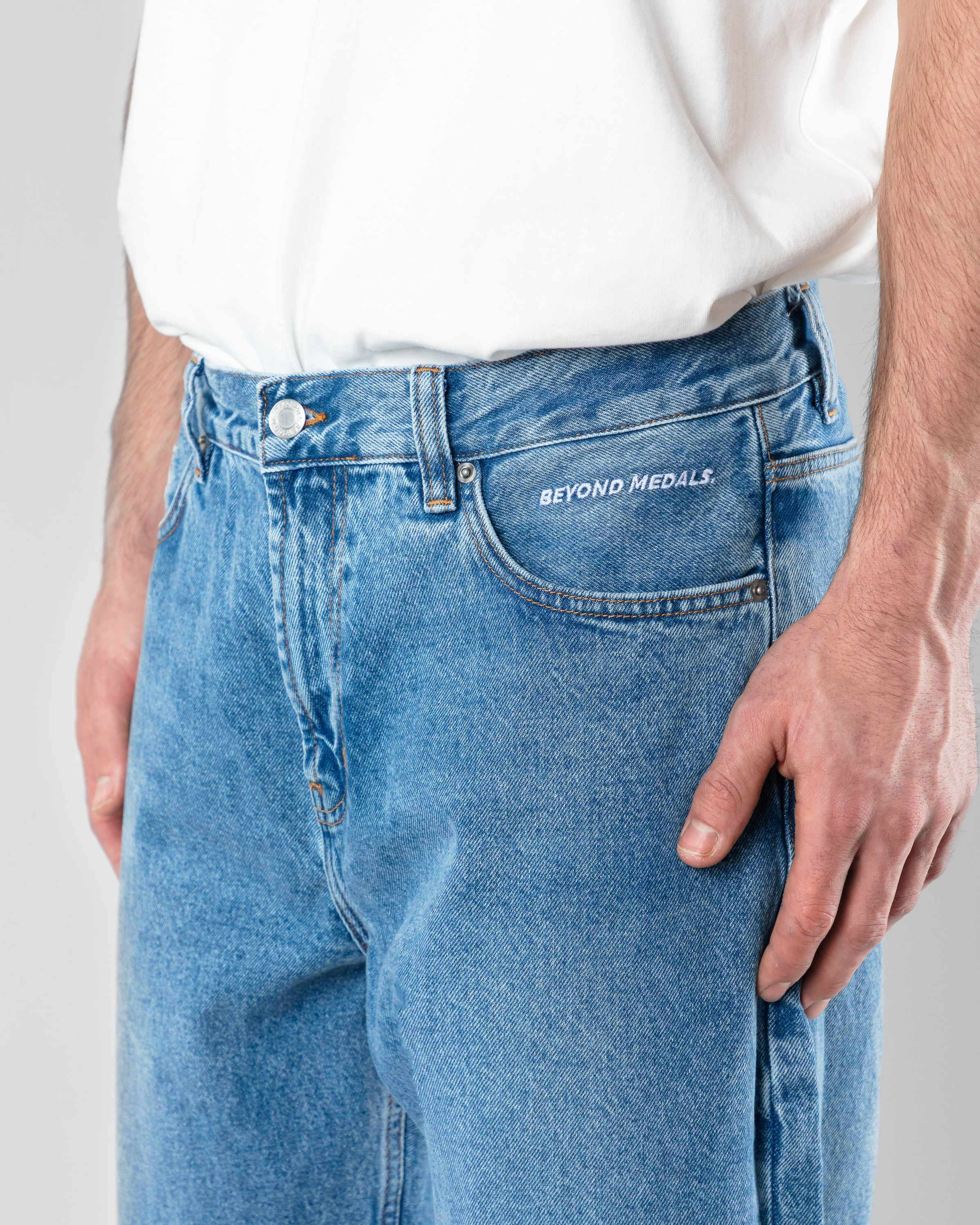 Loose Jeans