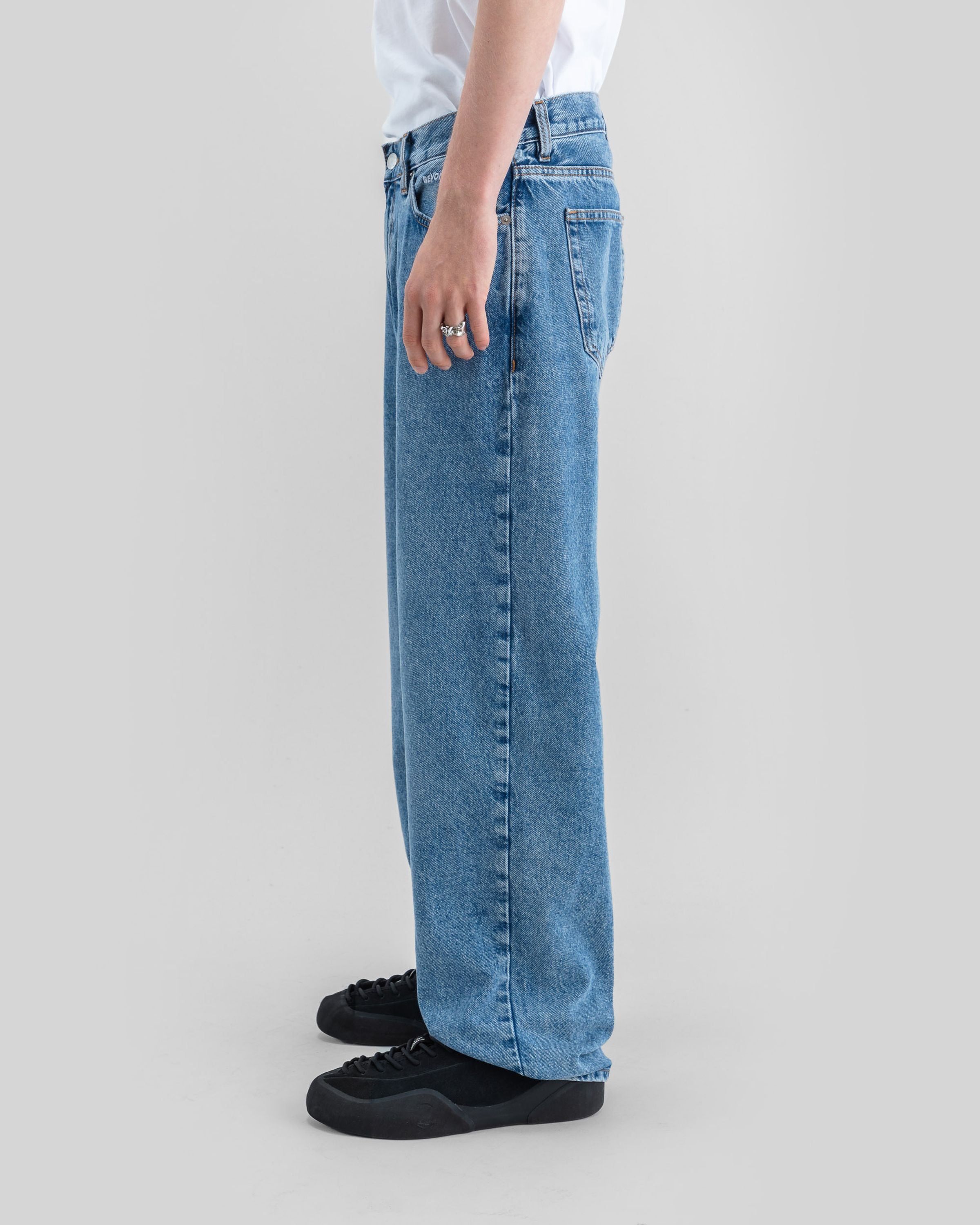 Loose Jeans