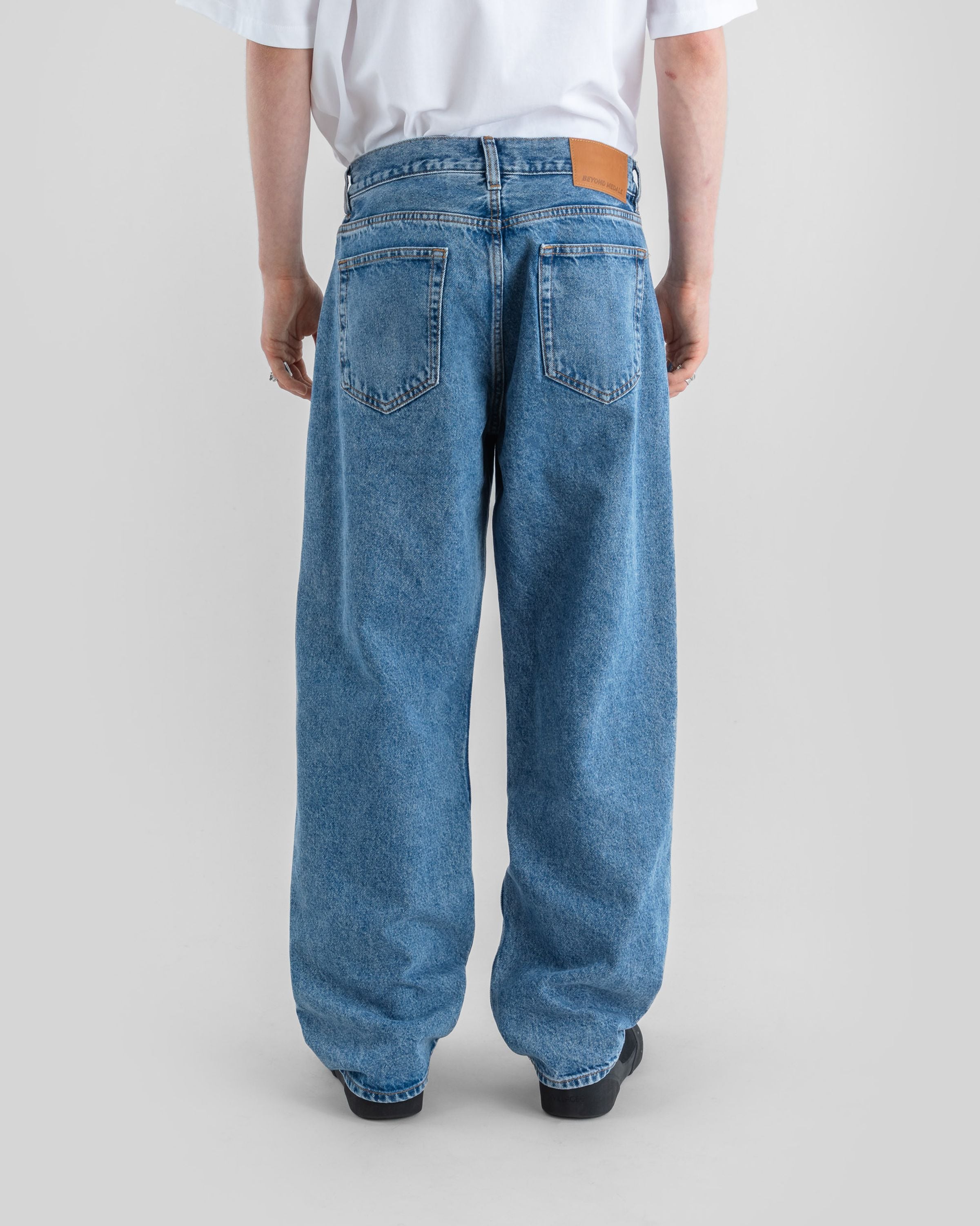 Loose Jeans