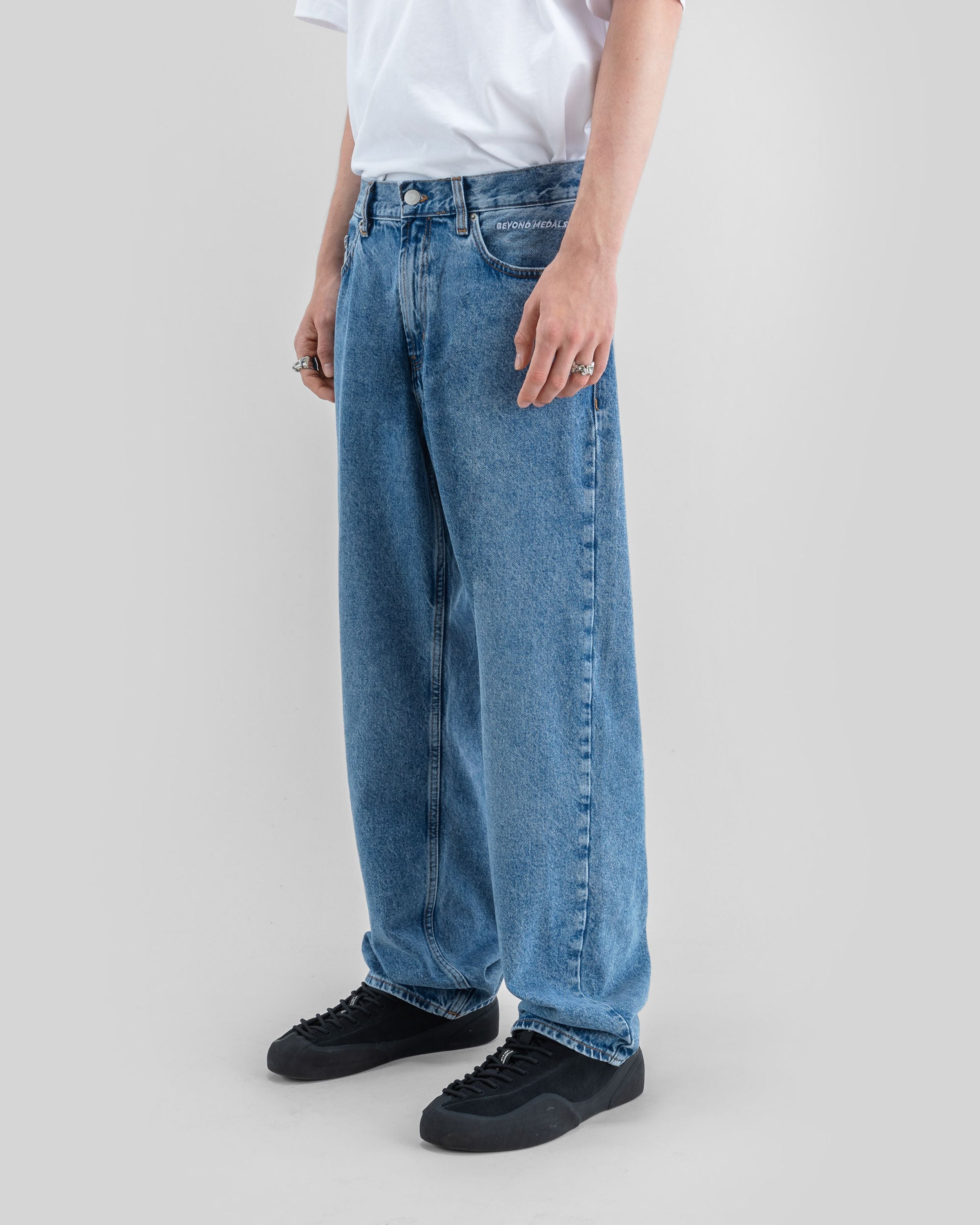 Loose Jeans