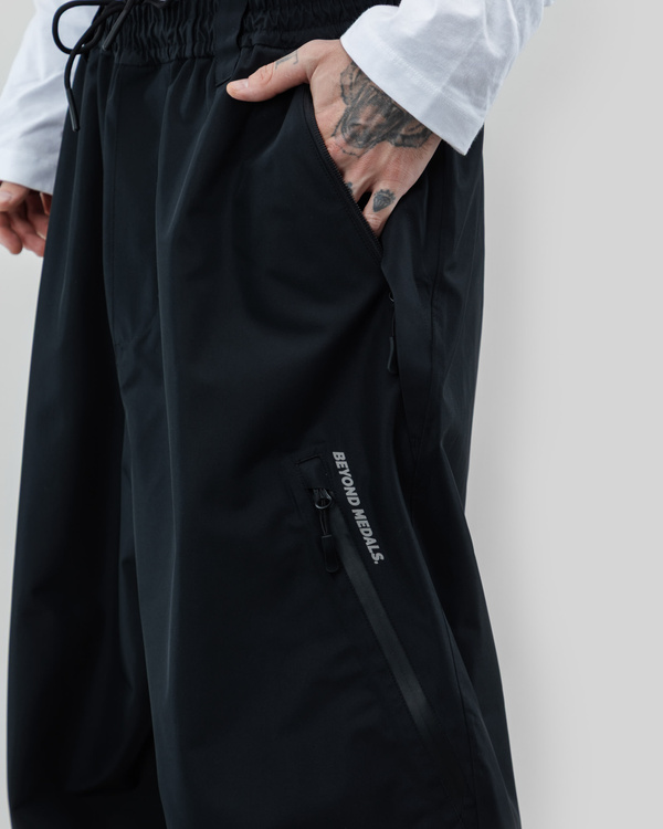 Cargo Pants 2L | Beyond Medals